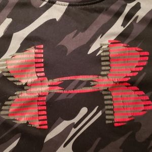 Boys youth size large black and gray camo large print logo headgear shirt.